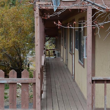Deep Creek Motel Running Springs 外观 照片